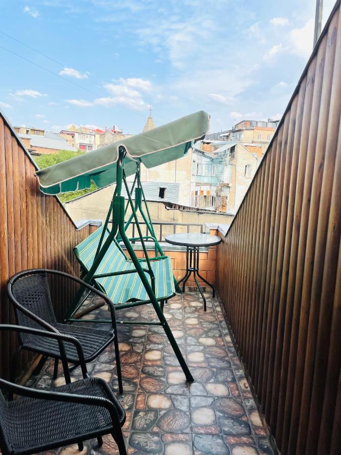 Beautiful Apartment On Atoneli Tbilisi Ngoại thất bức ảnh