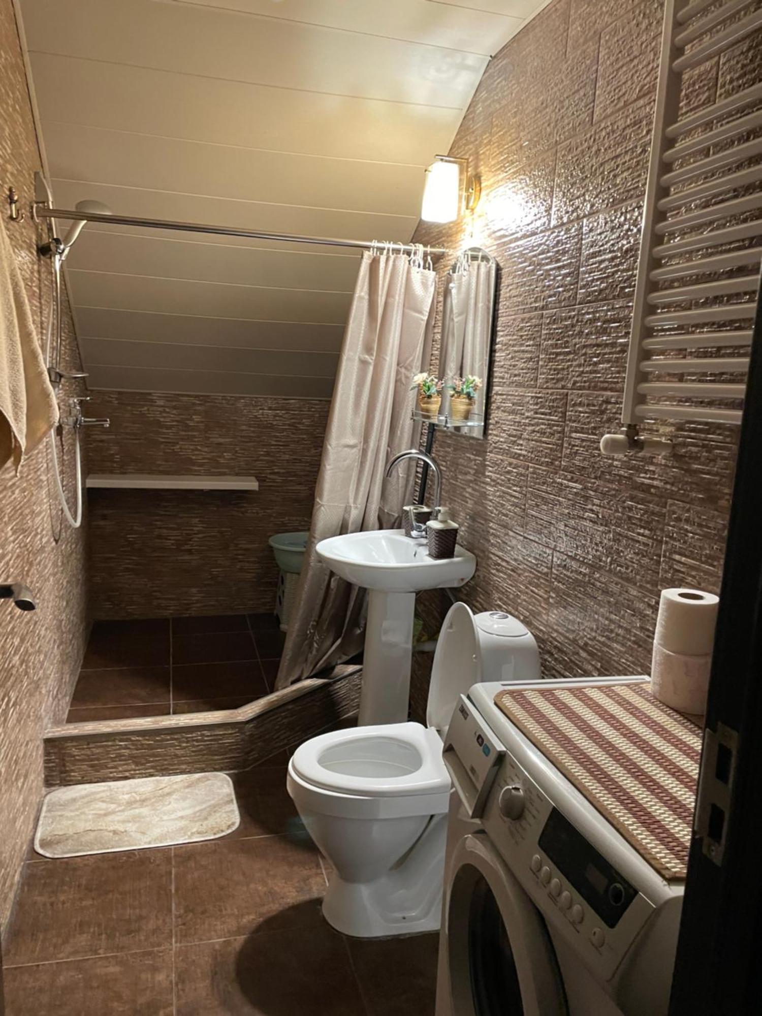 Beautiful Apartment On Atoneli Tbilisi Ngoại thất bức ảnh